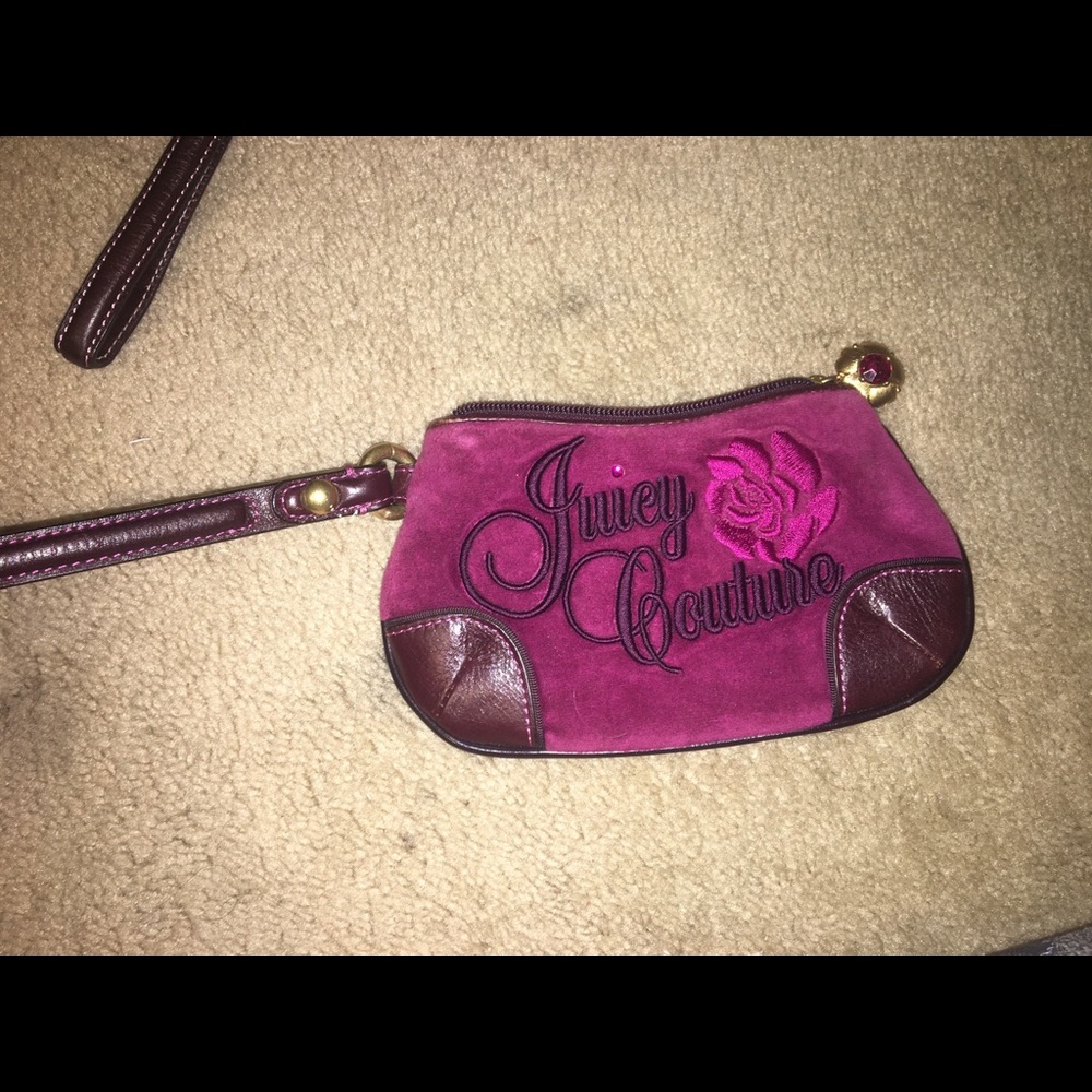 juicy couture wristlet